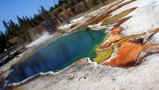 ironoxide_yellowstone